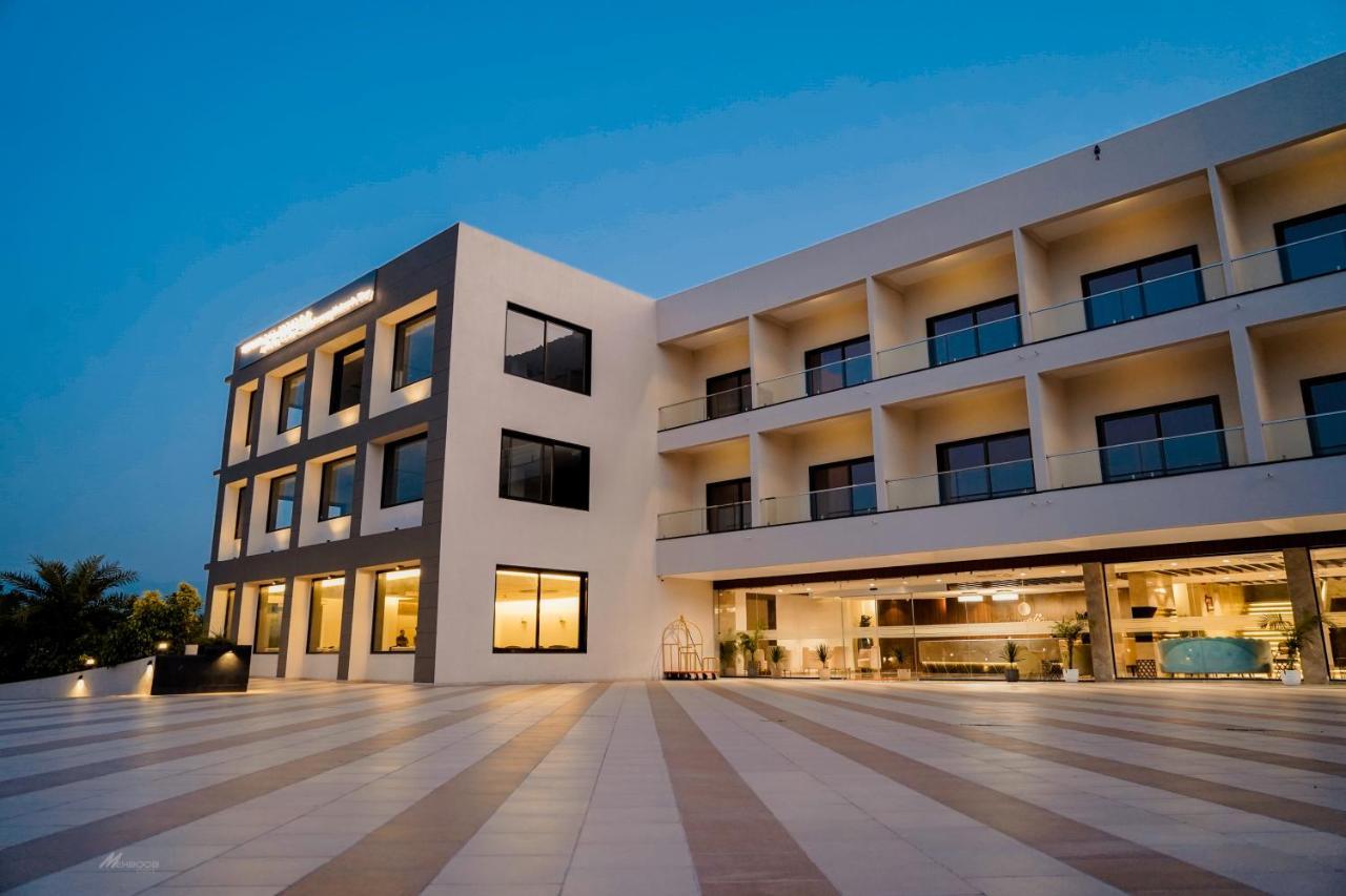 Pride Resort & Convention Center Ranakpur Near Ranakpur Dam Sādri Esterno foto