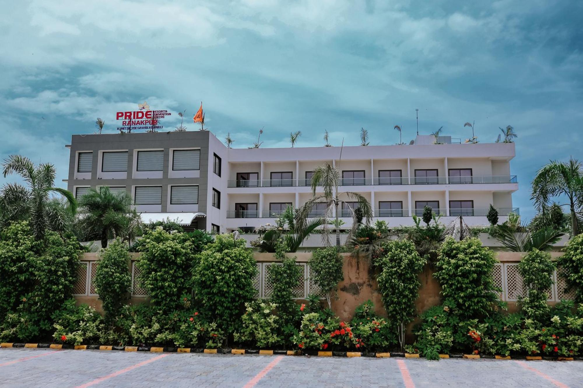 Pride Resort & Convention Center Ranakpur Near Ranakpur Dam Sādri Esterno foto